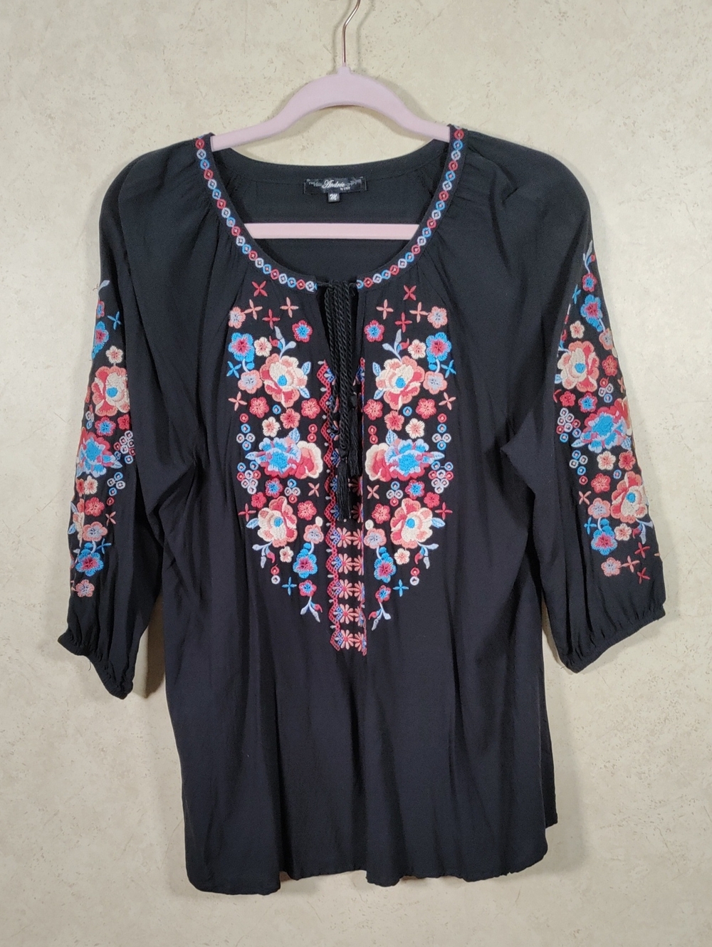 H198 Andree By Unit Black Embroidered Boho Blouse M